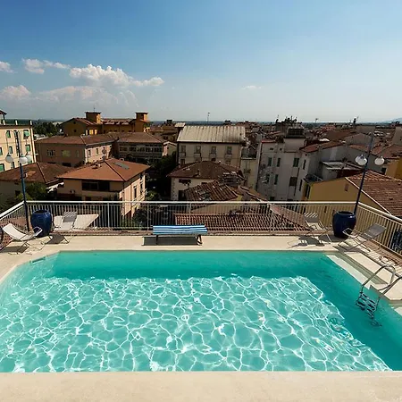 Corallo Hotell 3*