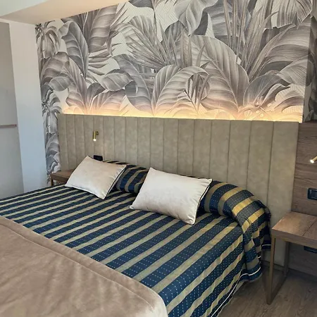 Corallo Hotell 3*
