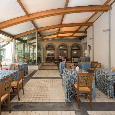 Hotel Corallo 3*